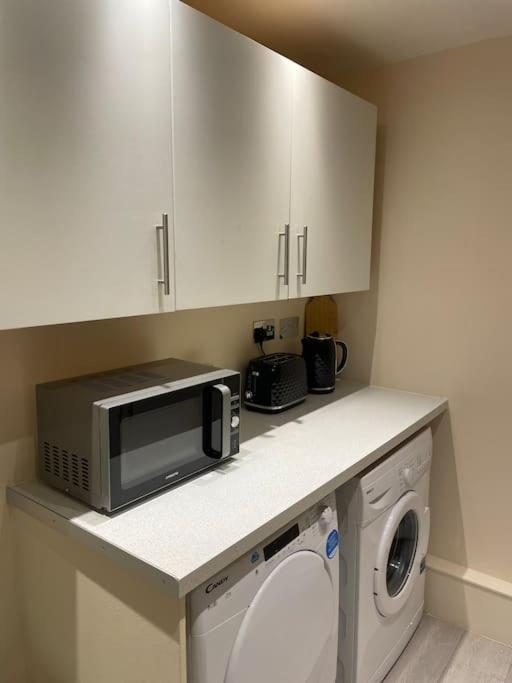 Flat 3 Meadow View Cozy Getaway Apartment Hurst Ngoại thất bức ảnh